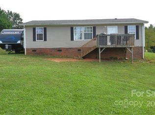4060 Stone Creek Ct, Lenoir, NC 28645