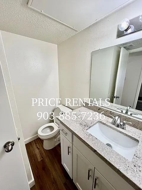 2 bed, 1.5 bath, 825 sqft, $1,075 — Photo 4