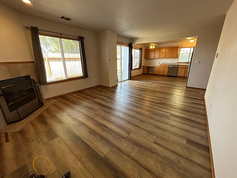 3240 Matthew Ln — Photo 9
