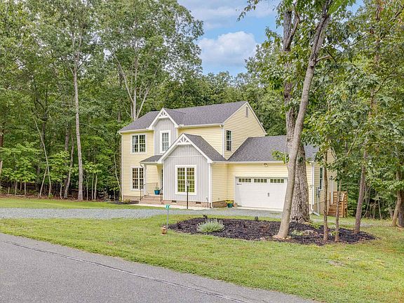 3rd image of 38 Marwood Dr