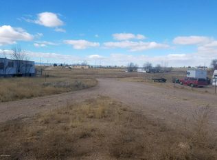 25210 N Lakeside Dr, Paulden, AZ 86334