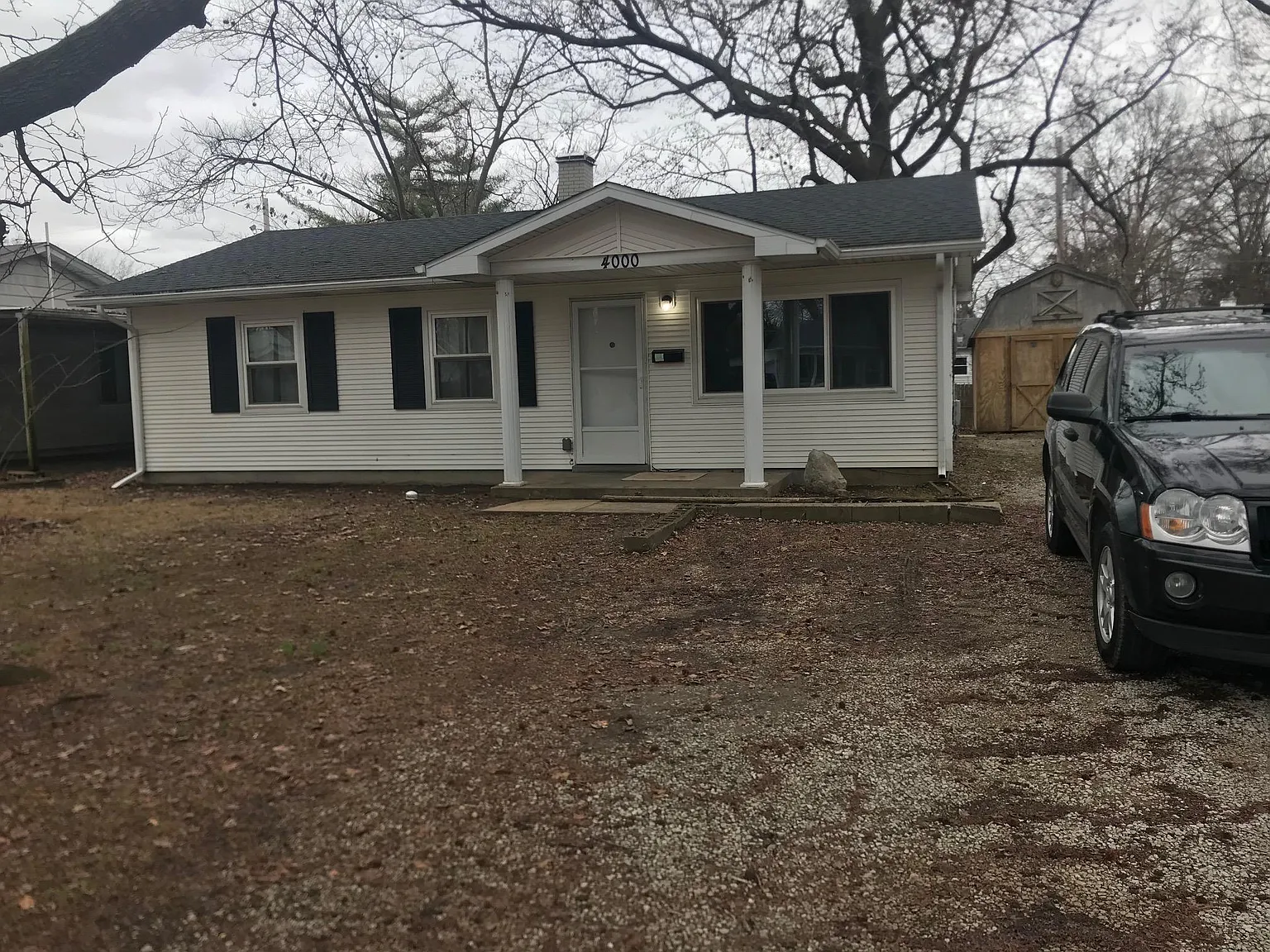 4000 Memorial Dr photo 1