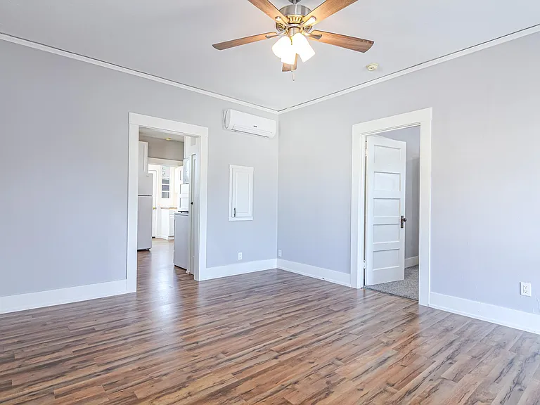 364 N M St — Photo 12