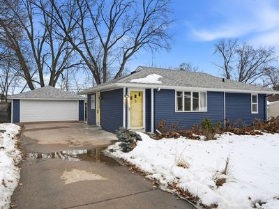 701 Eldridge Ave W, Roseville, MN, 55113