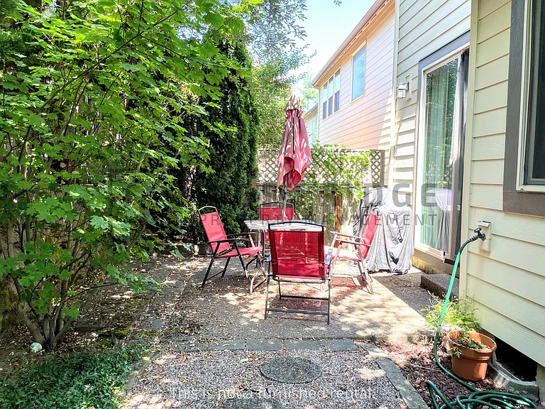 14037 SW Walnut Creek Way — Photo 2