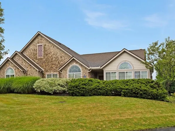 220 Sandover Dr, Aurora, OH 44202