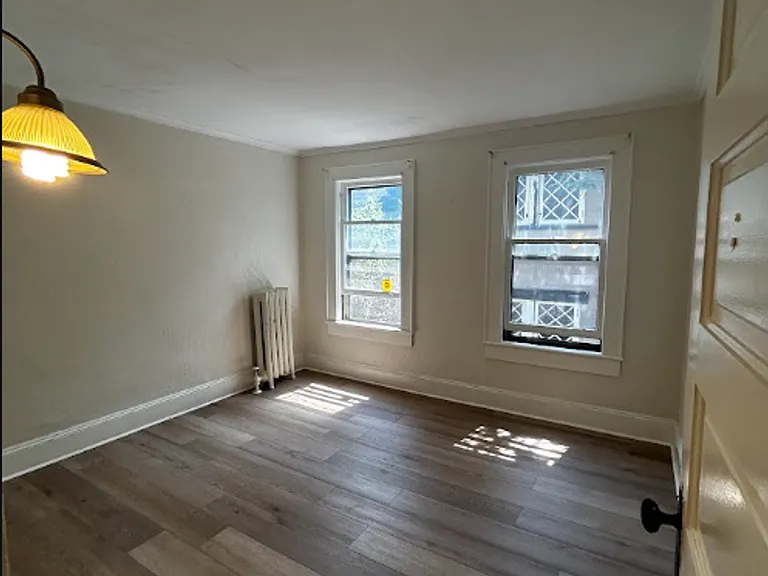 805-807 N Irving Ave — Photo 15
