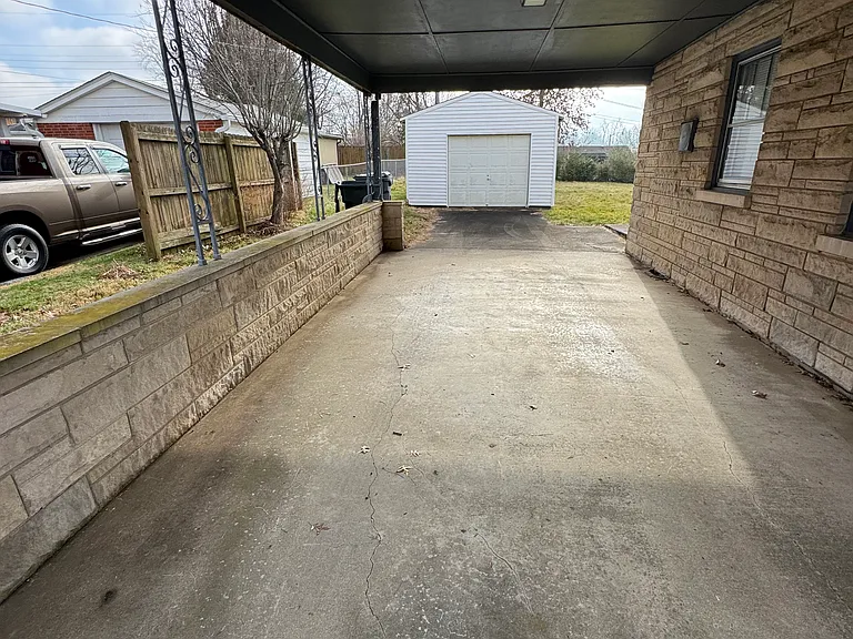 1724 Silver Ln — Photo 13
