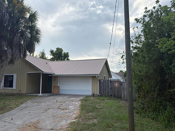 2nd image of 6180 Balboa St