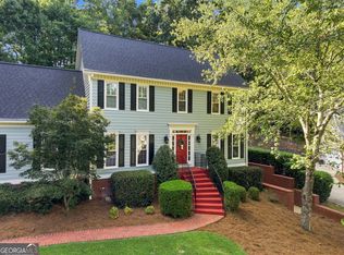 952 Hawkhorn Ct, Alpharetta, GA 30005