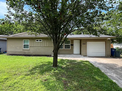 2314 Blyth Dr Photo 1