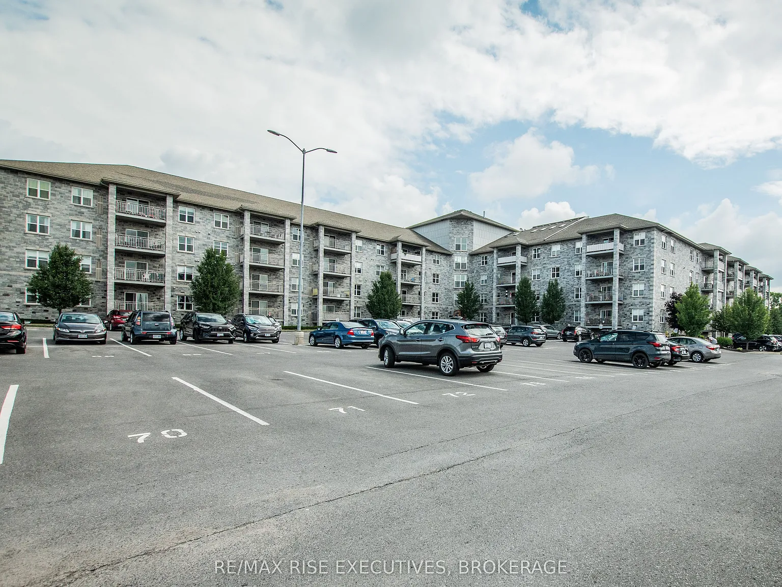 1 bed, $2,095 — Photo 2