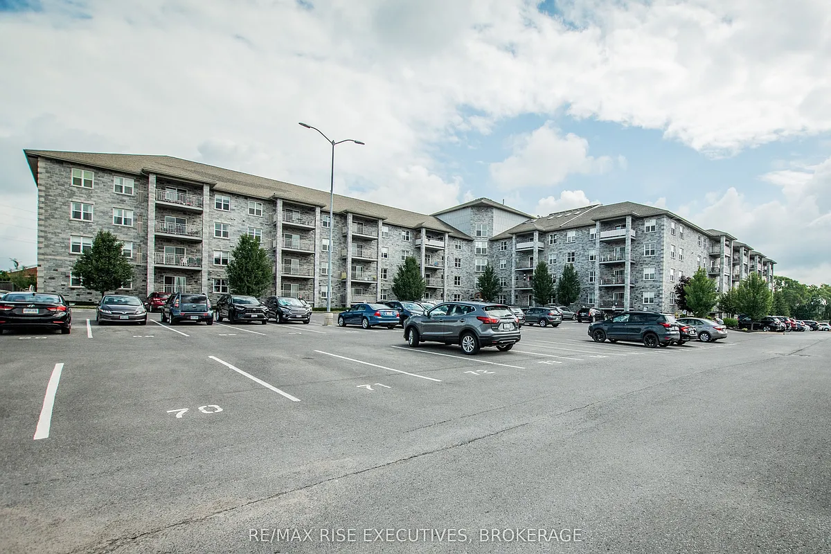 Building Photo - 539 Armstrong Rd #516