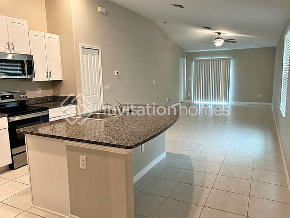 4th image of 2352 Jungle Dr