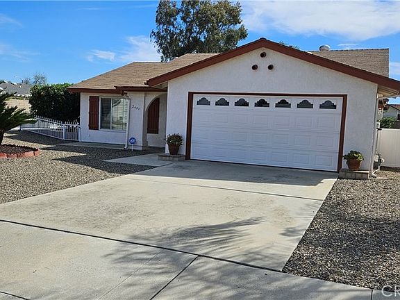 3rd image of 2431 El Rancho Cir