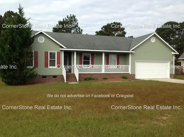 320 Eileen Dr, Spring Lake, NC 28390