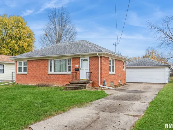 2251 31st St, Rock Island, IL 61201