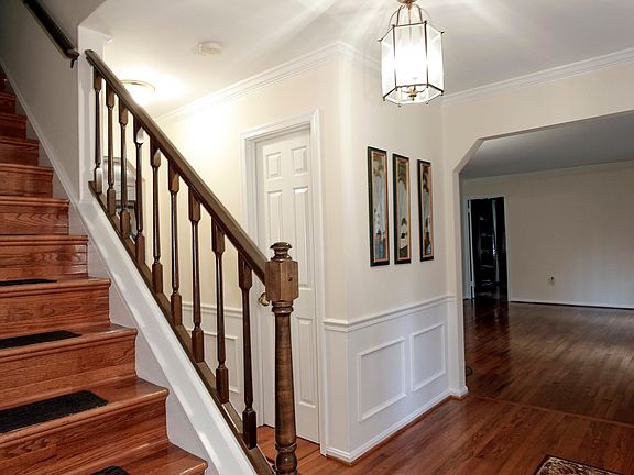 2nd image of 5702 Captain Jones Ct