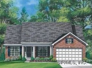 744 Willow Spring Hill Dr, Fairview Heights, IL 62208