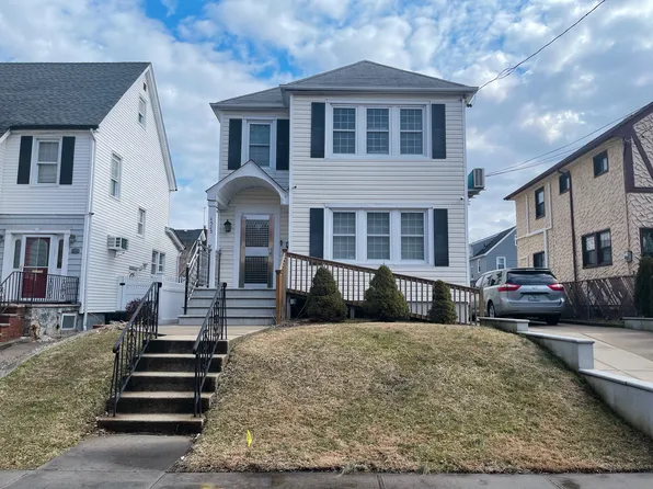 45-25 168th St #2, Flushing, NY 11358