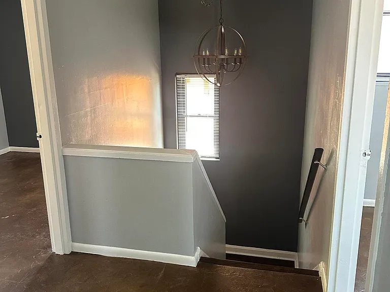 713 Wilkinson Blvd #1 — Photo 32