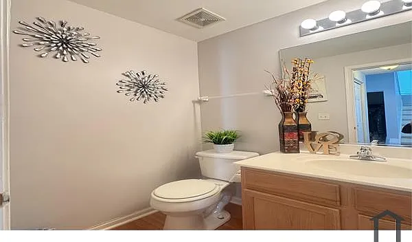 3 bed, 1398 sqft, $2,600 — Photo 4