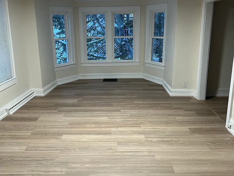 5 Lincoln St — Photo 1