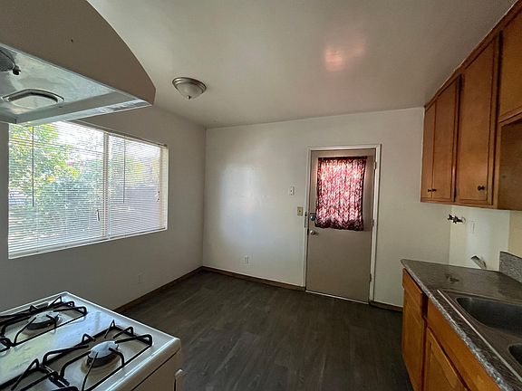 4th image of 711 E Newmark Ave APT A
