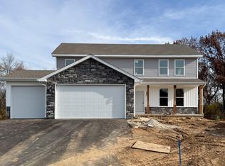 9627 Lismore Rd, Roscoe, IL 61073