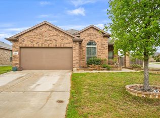 164 Hidden Creek Ct, Saginaw, TX 76131