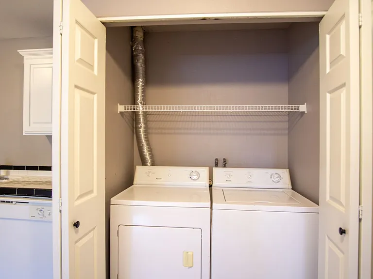 5025 S Corbett Ave #19 — Photo 7