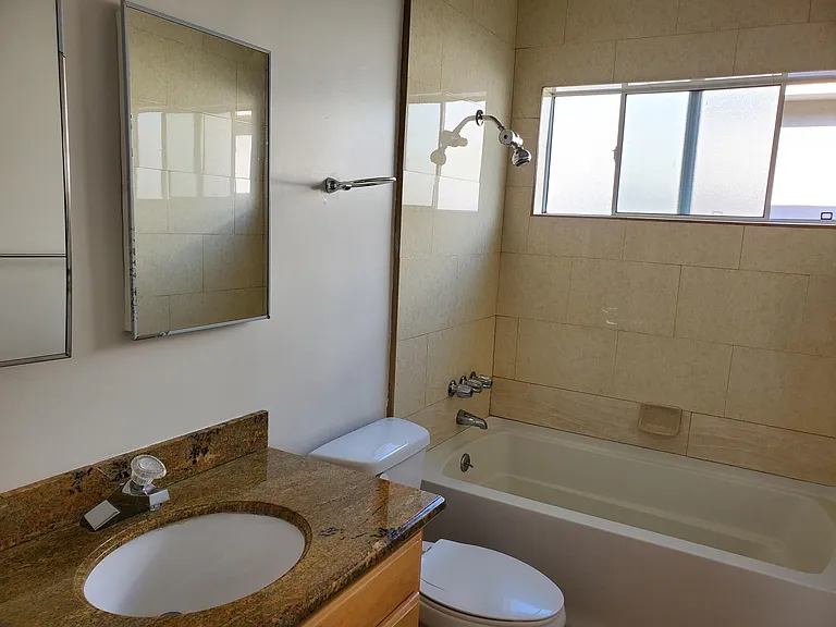 533 Brooks Ave #5 — Photo 11