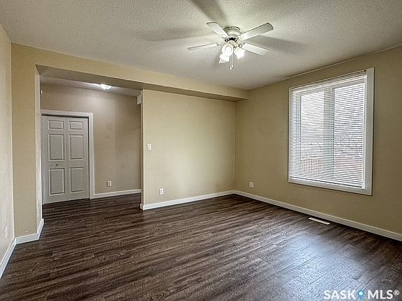 4th image of 614 7th Avenue NE
