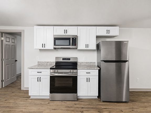 3rd image of 5444 Gimlet Rd