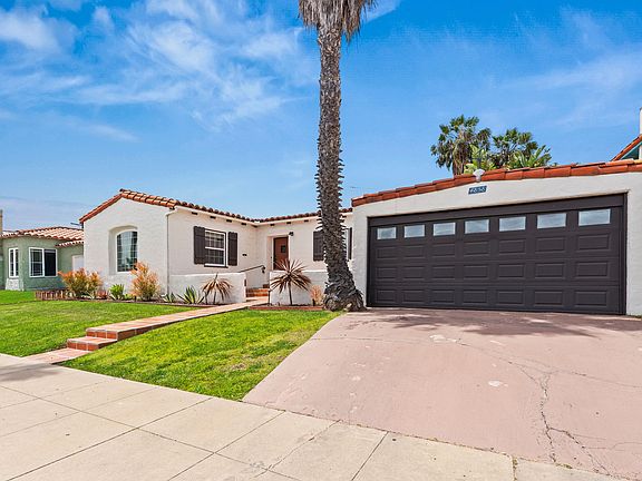 3rd image of 4858 E Alder Dr