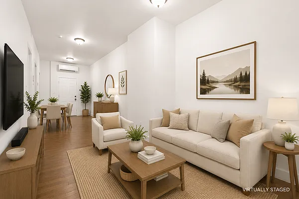 Living room, photo 2