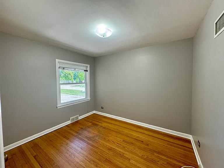 912 N Greenwood Ave — Photo 12