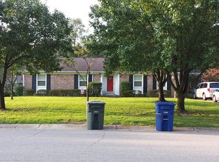 2609 Dartmouth Dr, Fayetteville, NC 28304
