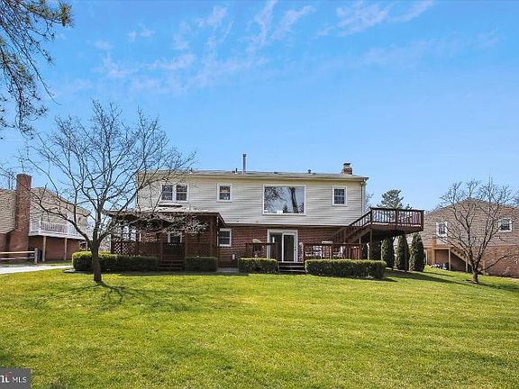 5th image of 306 Jade Ct NW