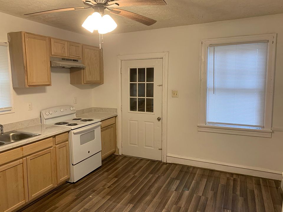 1st image of 2020 Richmond Ave