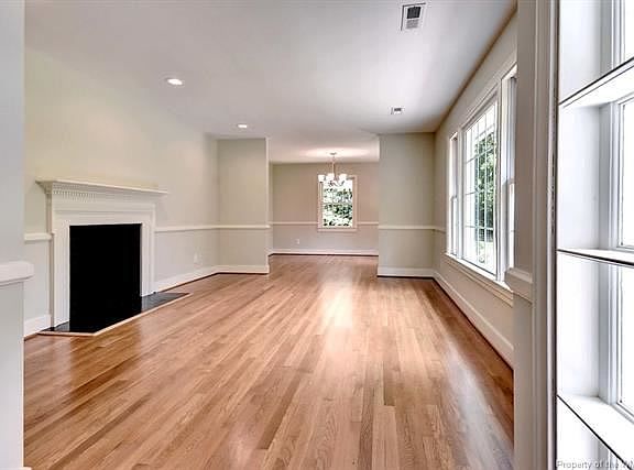 3rd image of 3 Cole Ln