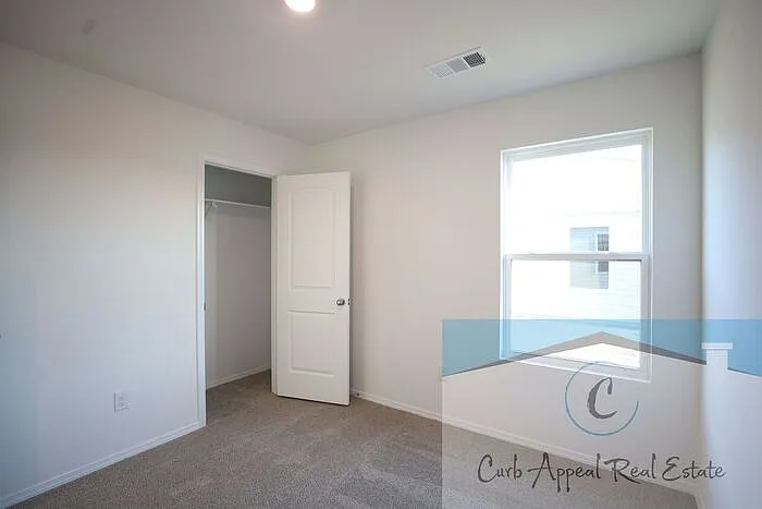 5708 Boone St — Photo 7