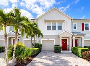 1104 Coral Ln, Dunedin, FL 34698