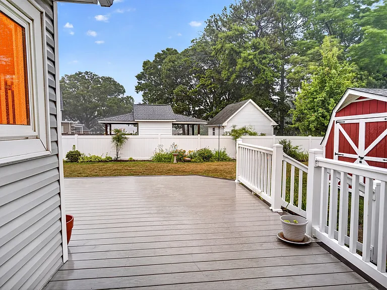 8516 Halprin Dr — Photo 20