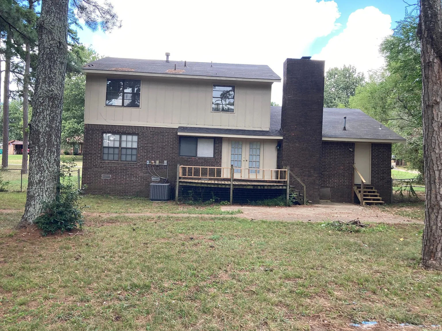 4 bed, 1875 sqft, $1,650 — Photo 2