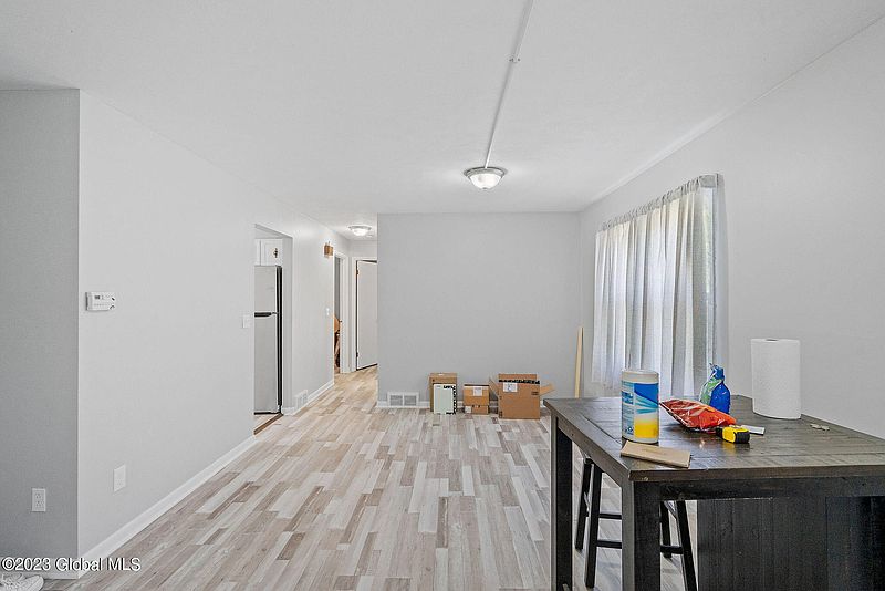 5th image of 34 Belvidere Avenue