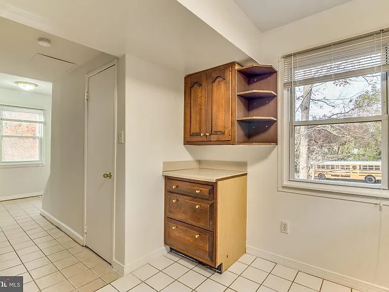 7732 Matisse Way — Photo 9