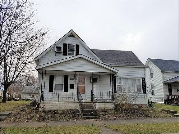 2nd image of 757 1/2 3rd St