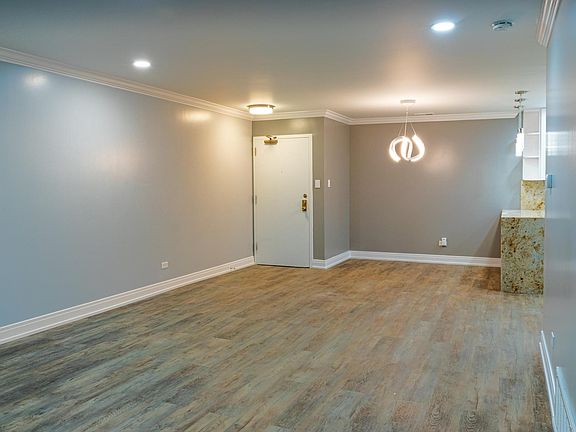 4th image of 7510 Farmingdale Dr APT 207
