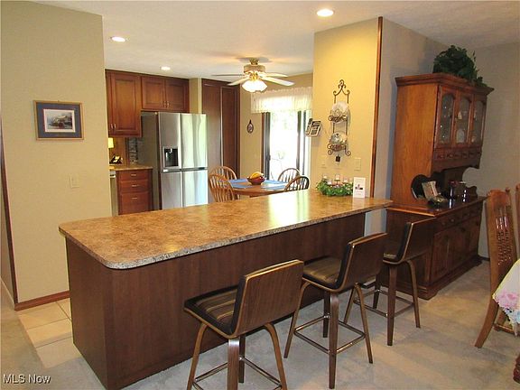 4th image of 9925 Plum Brook Ln
